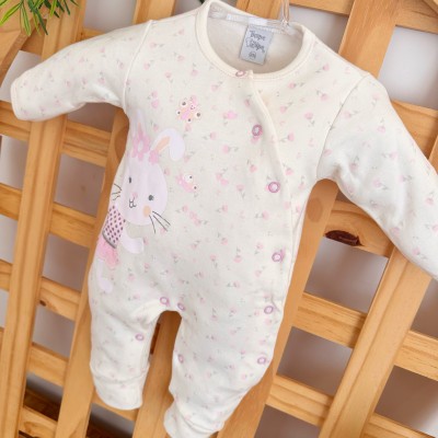 Macacão Trape Zape - Coelhinha Fofinha - Off White e Rosa